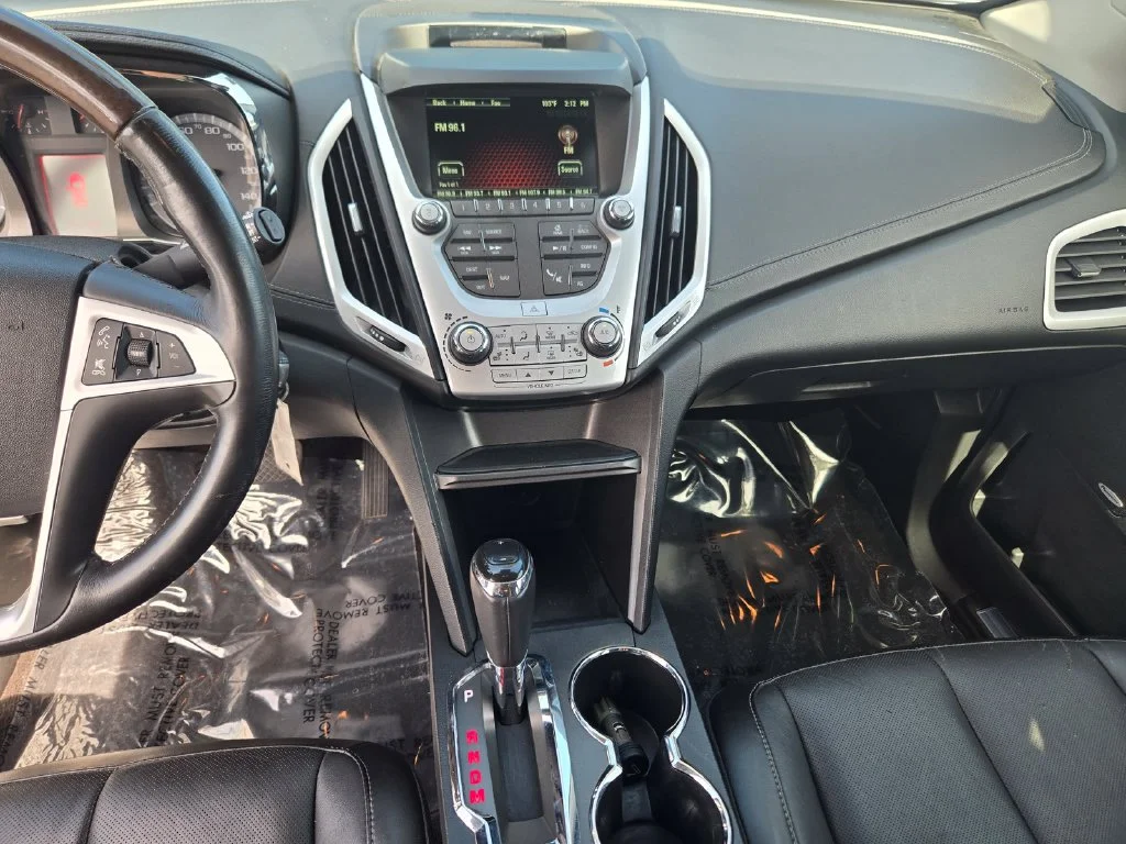 Used 2016 White Frost GMC Denali image 21