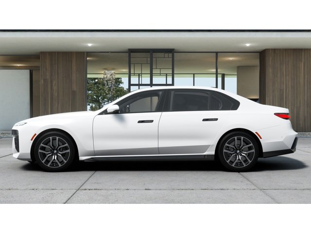 New 2026 Mineral White Metallic BMW 740i xDrive image 4