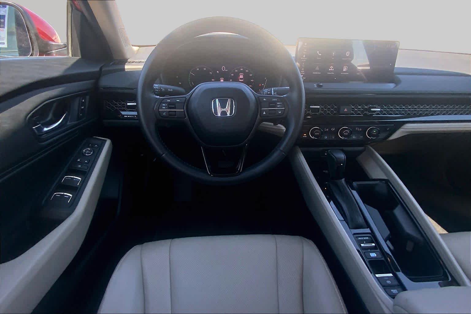 Used 2026 Radiant Red Metallic Honda EX-L image 6