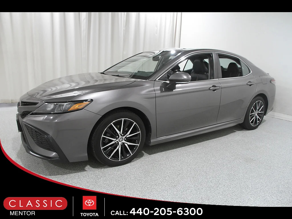 Certified Used 2021 Predawn Gray Mica Toyota SE image 3