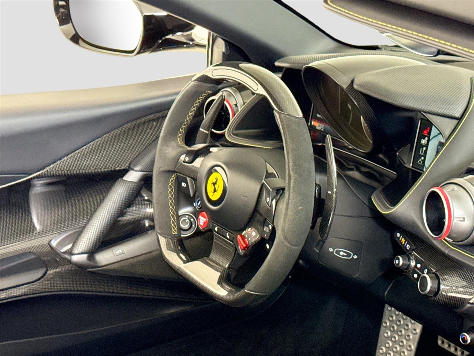 Used 2021 Nero Ferrari  image 30