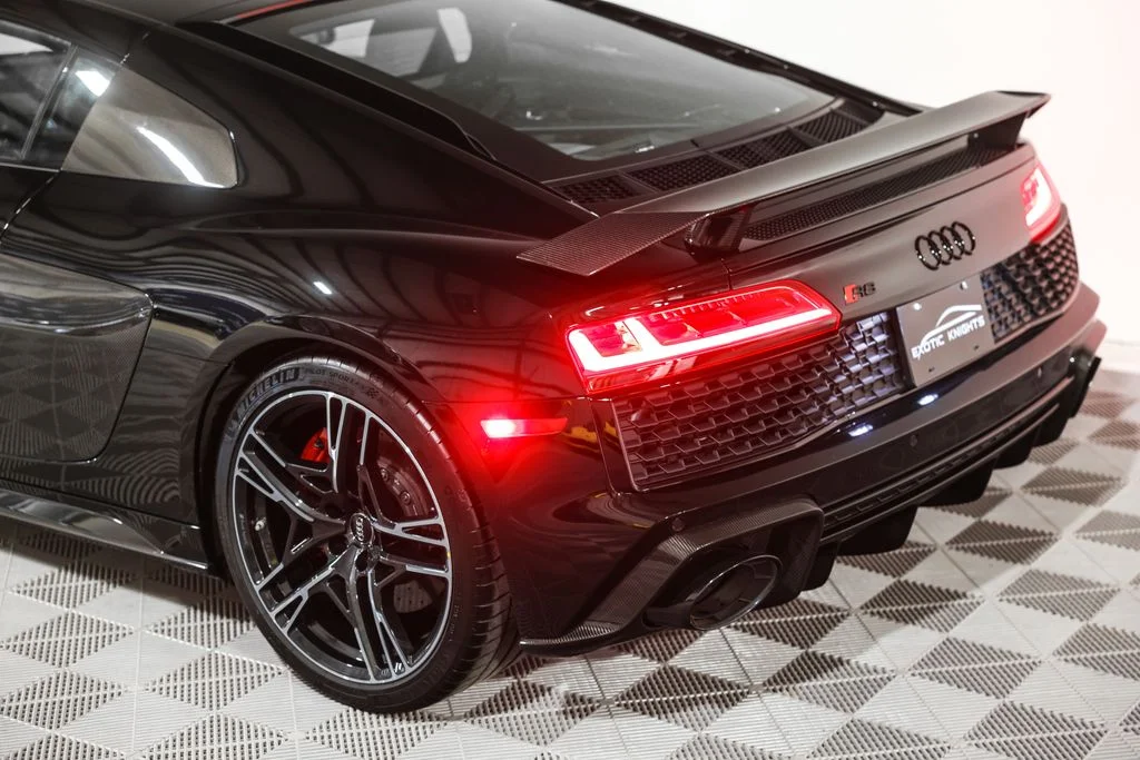 Used 2020 Black Audi V10 performance image 18