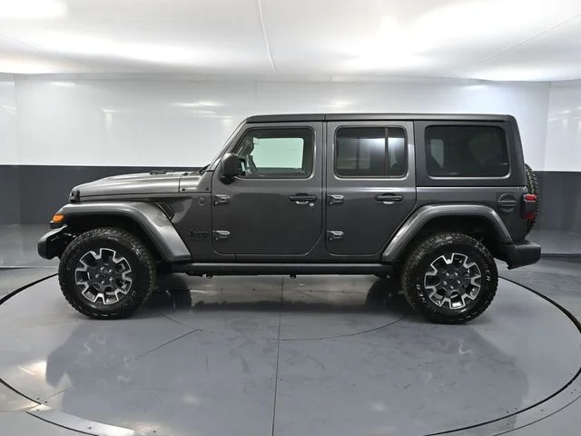 Certified Used 2025 Gray Jeep Sahara image 11