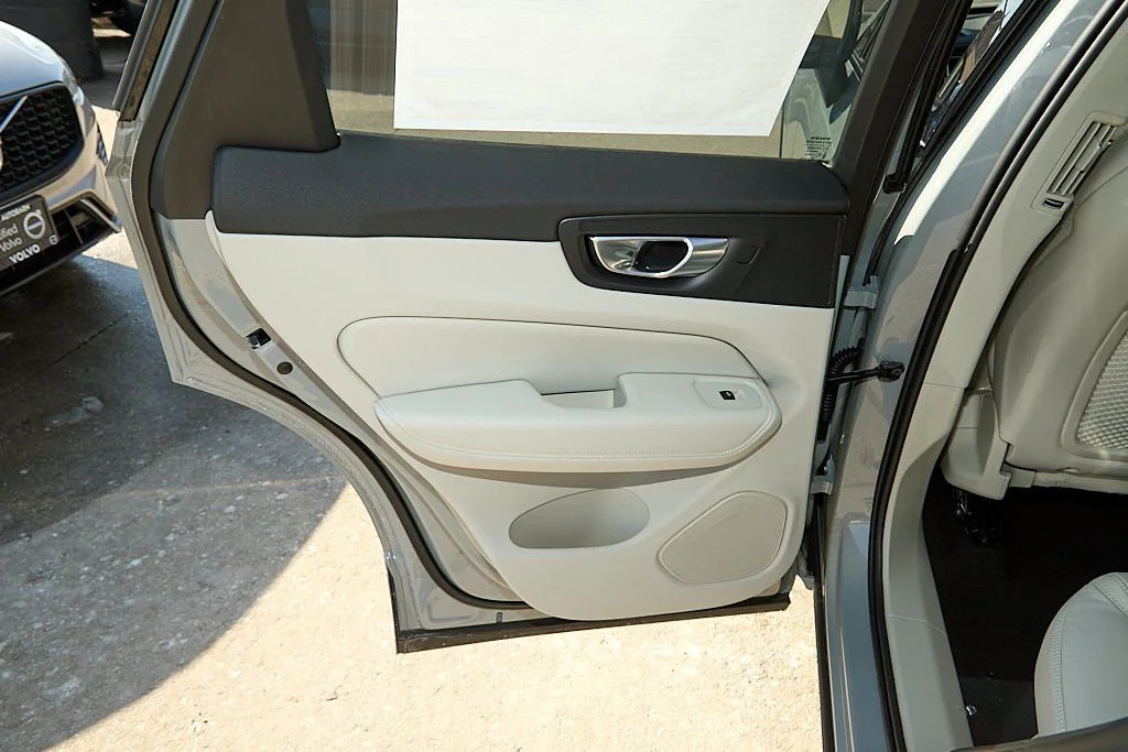 New 2026 Vapour Grey Volvo Ultra image 19