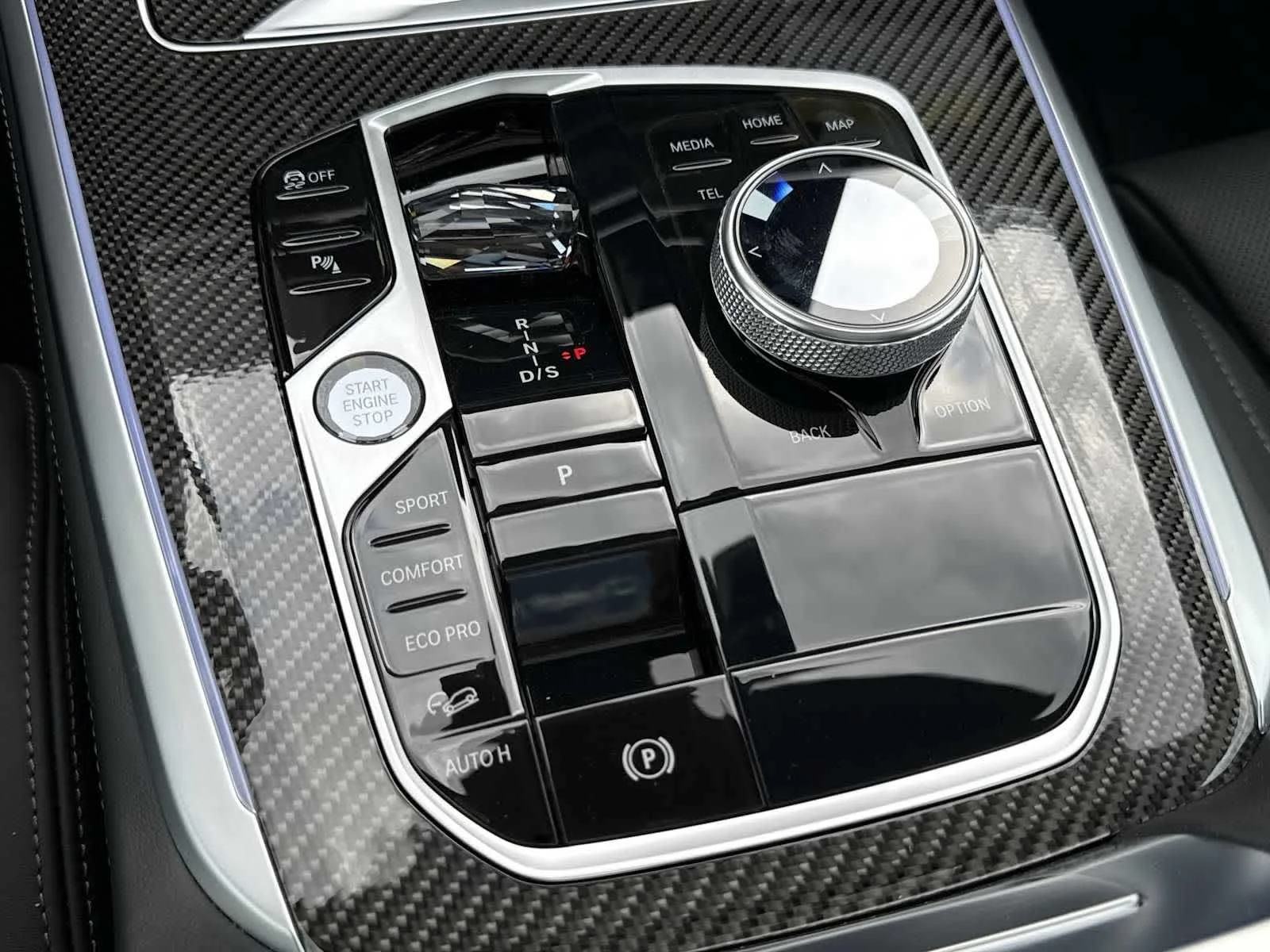 New 2026 Mineral White Metallic BMW M60i image 35