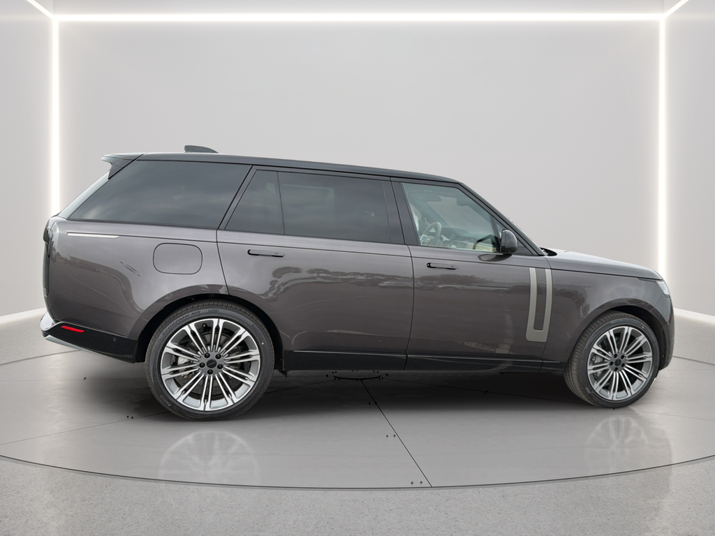 New 2026 Charente Grey Land Rover SE image 17