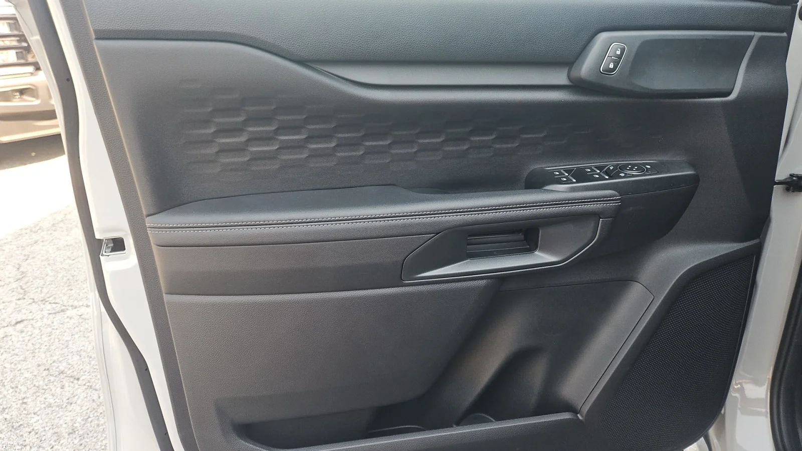 New 2026 Avalanche Ford XLT 4WD image 10