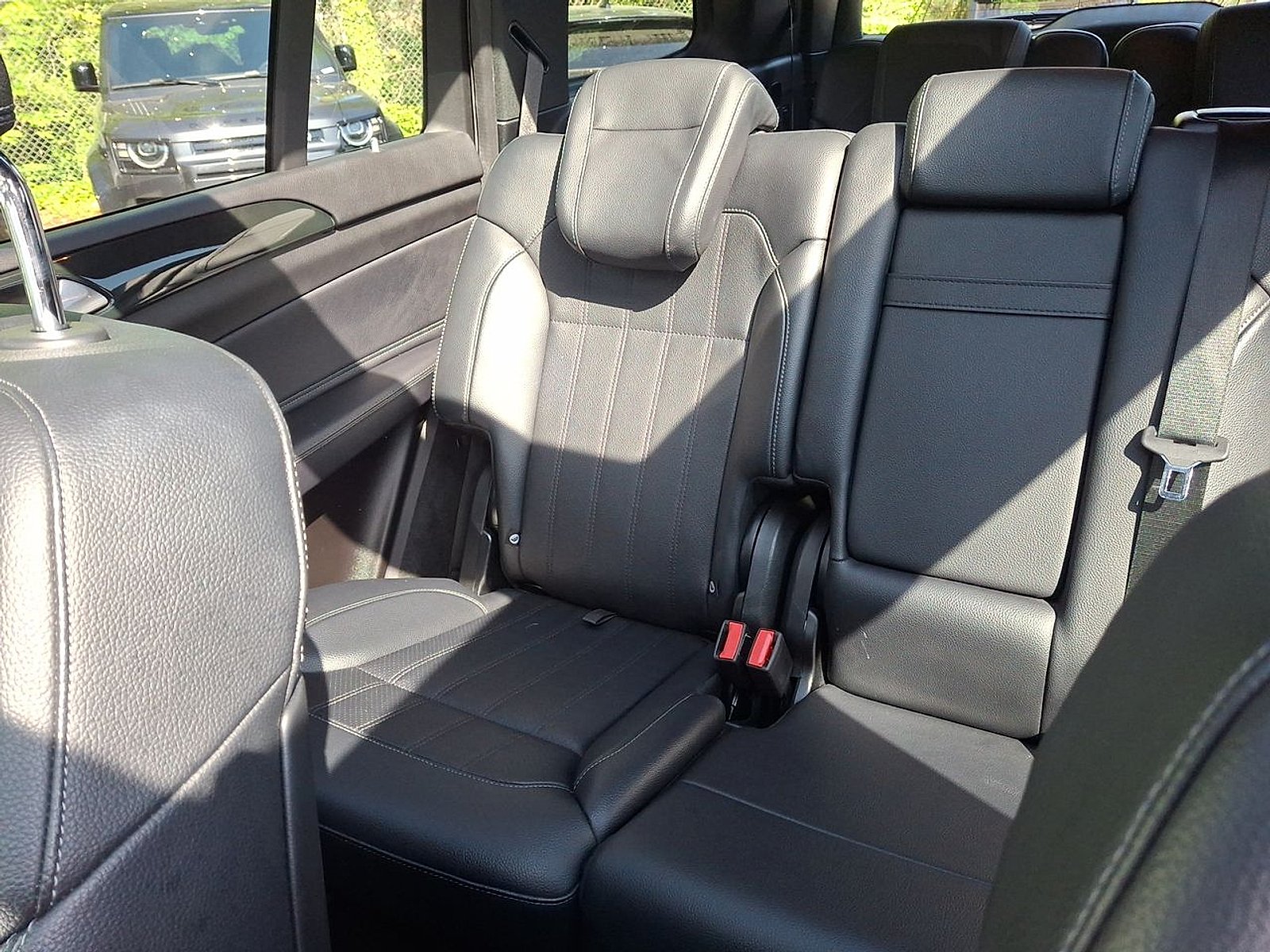 Used 2019 Iridium Silver Metallic - 775 Mercedes-Benz 4MATIC® image 12