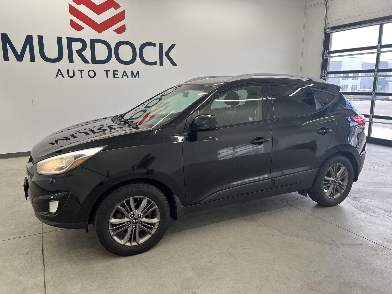 Used 2014 Ash Black Hyundai SE image 1