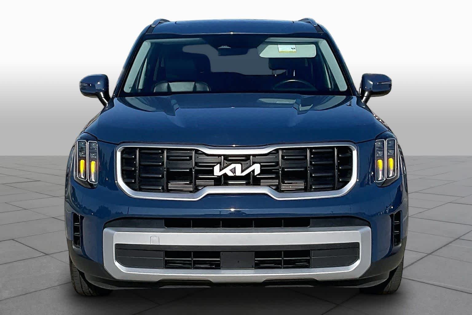 Used 2025 Midnight Lake Blue Kia S image 4