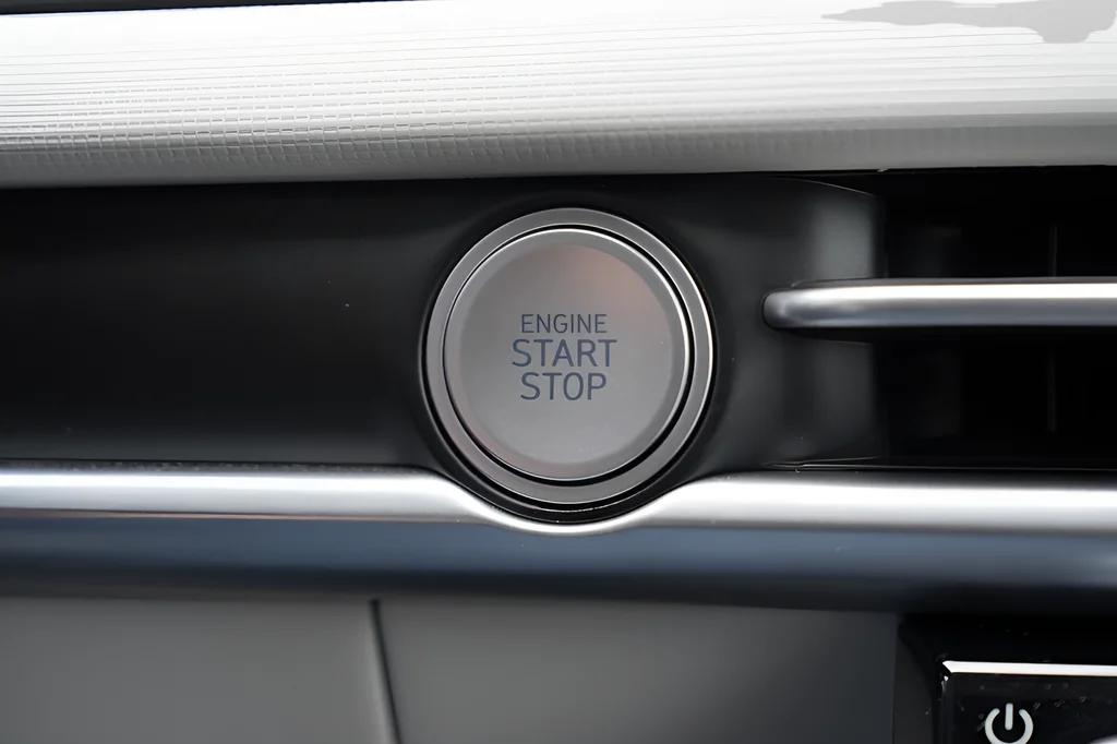 Used 2026 Black Hyundai SEL image 81