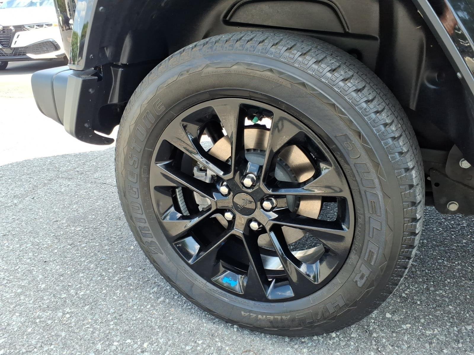 Used 2023 Black Clearcoat Jeep Sahara image 12
