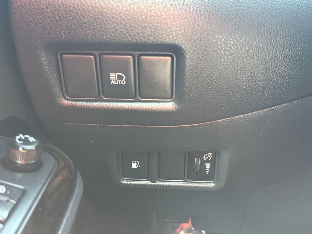 Certified Used 2020 White Toyota XLE image 32