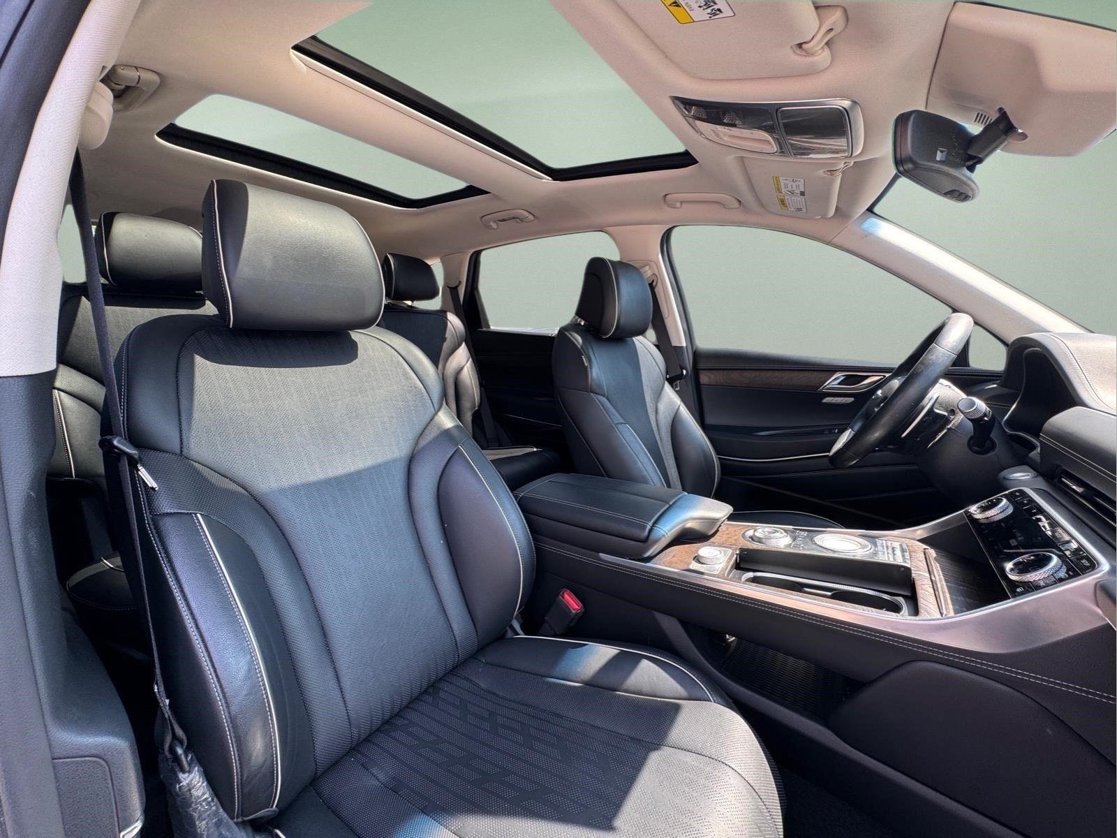 Used 2021 Himalayan Gray Genesis Advanced + image 12