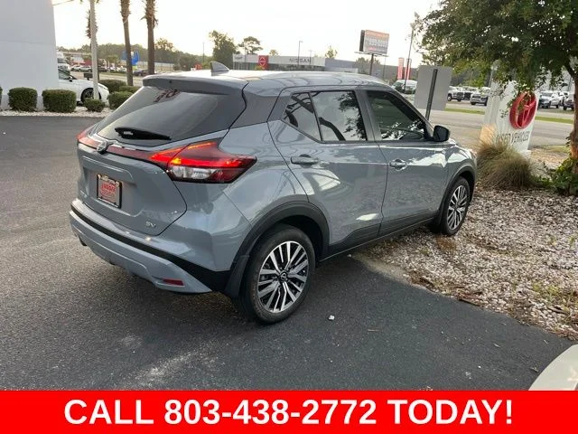 Used 2024 Gray Nissan SV image 3
