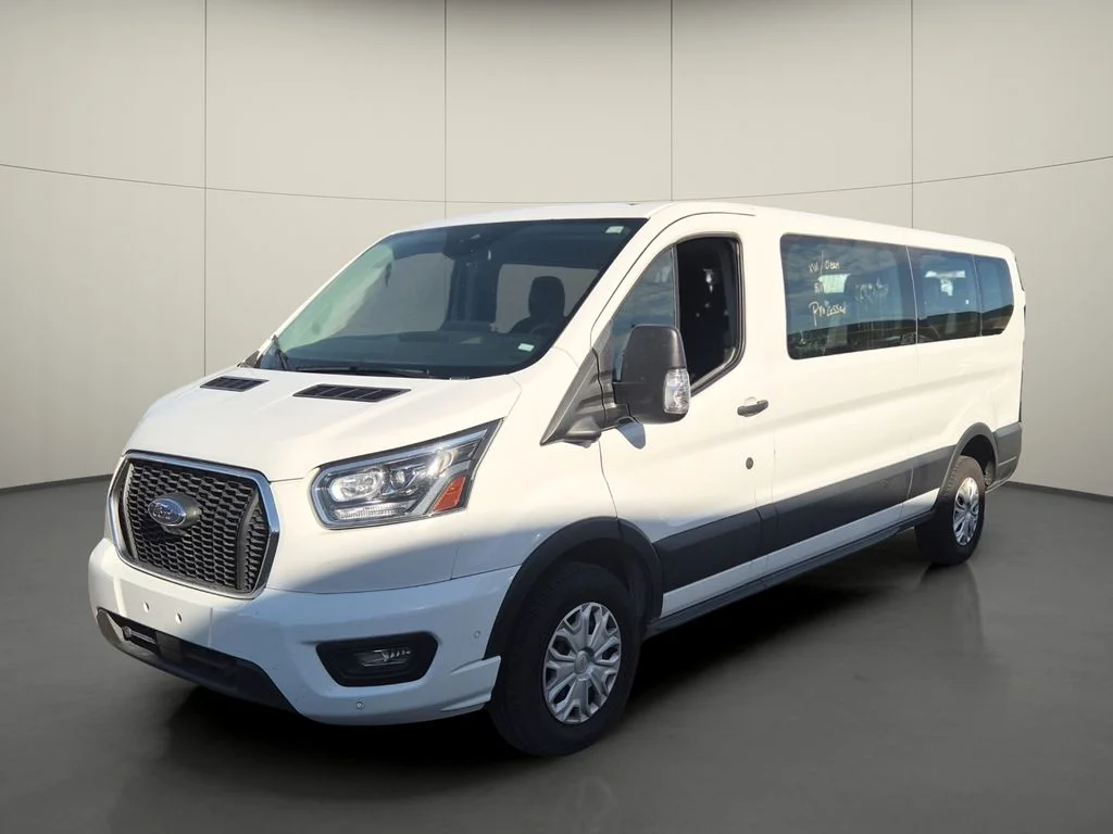 Used 2023 White Ford XLT image 3