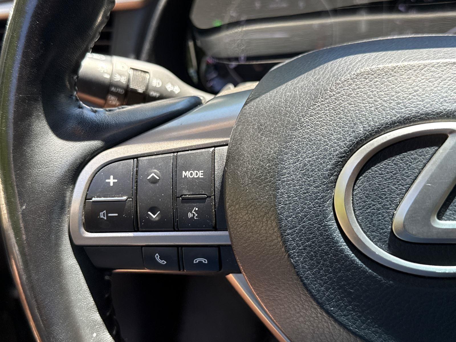 Used 2019  LEXUS FSPORT image 13
