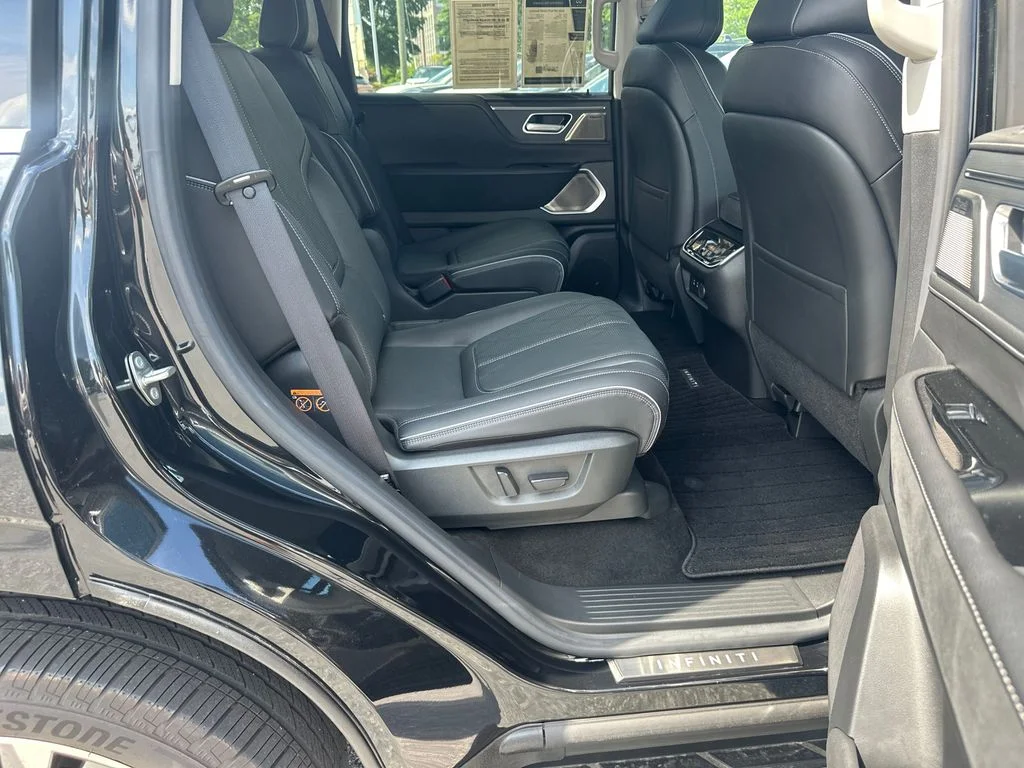 2025 INFINITI QX80 Sensory 4WD - Photo 13
