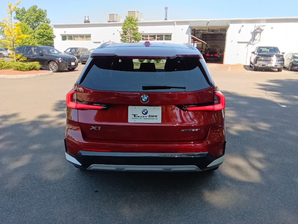 Certified Used 2026 Vegas Red Metallic BMW xDrive28i image 6
