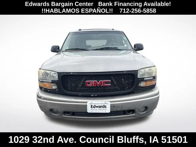 Used 2005 Silver GMC Denali image 2