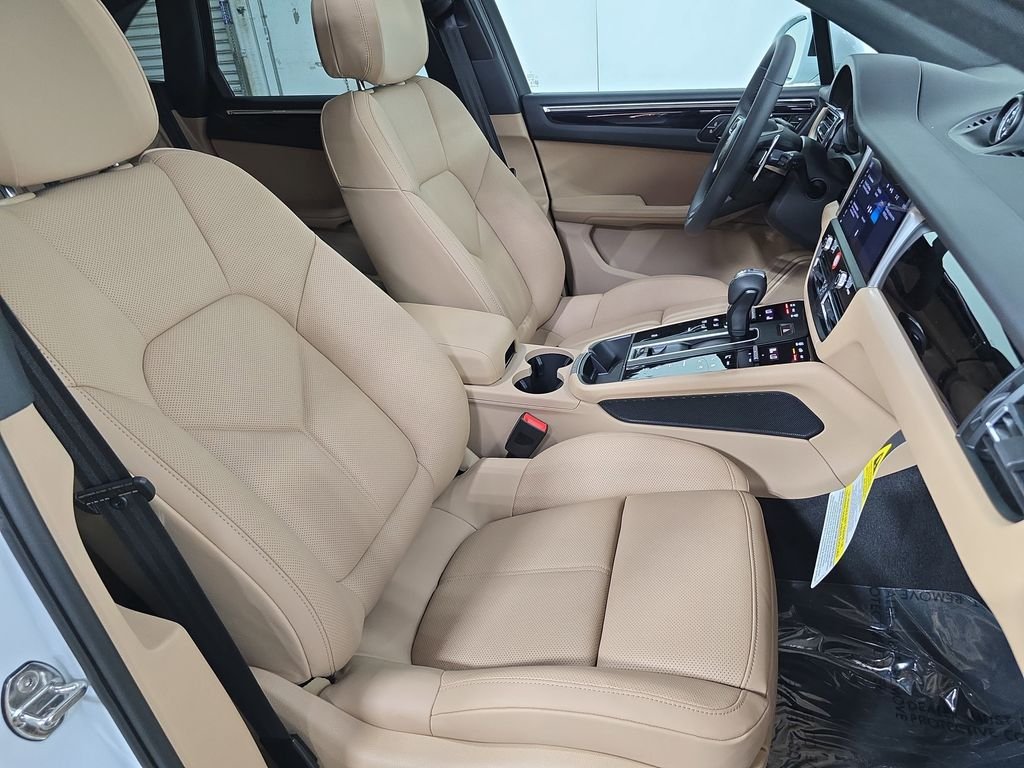 New 2026 White Porsche  image 27