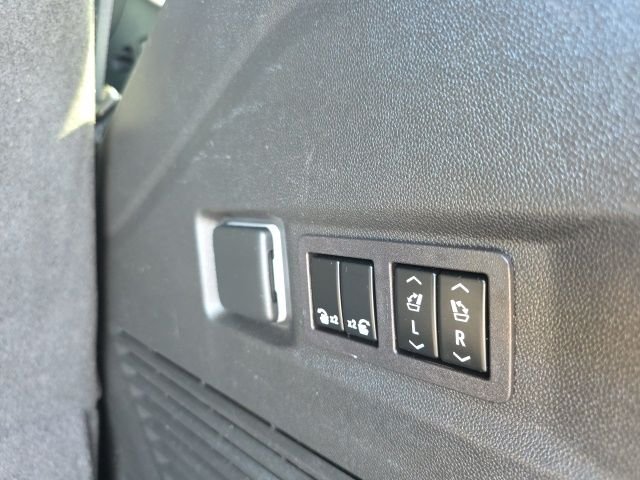 Used 2023 Gray Chevrolet RST image 39