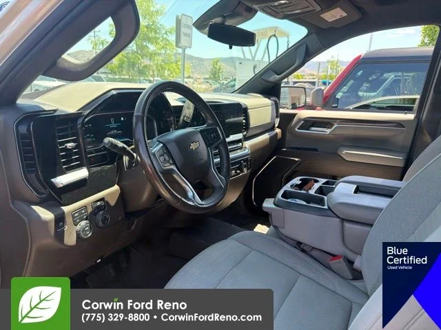 Used 2022 Silver Ice Metallic Chevrolet LT image 17