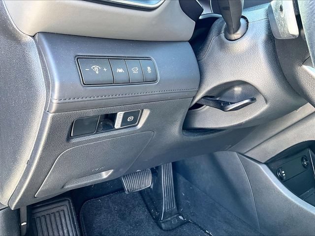 Used 2023 Portofino Gray Hyundai SEL image 29