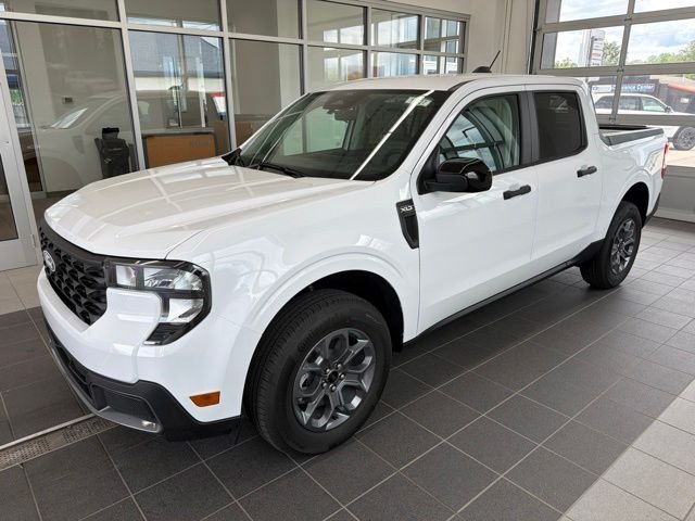 New 2026 Oxford White Ford XLT image 3