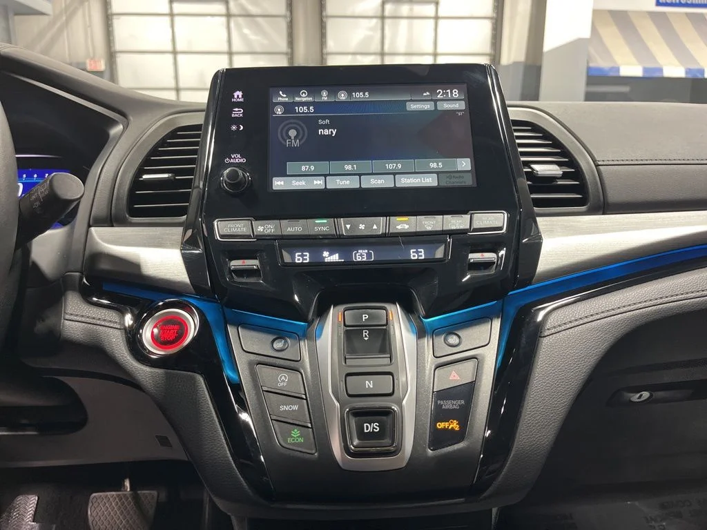 Used 2022 Modern Steel Metallic Honda Touring image 27