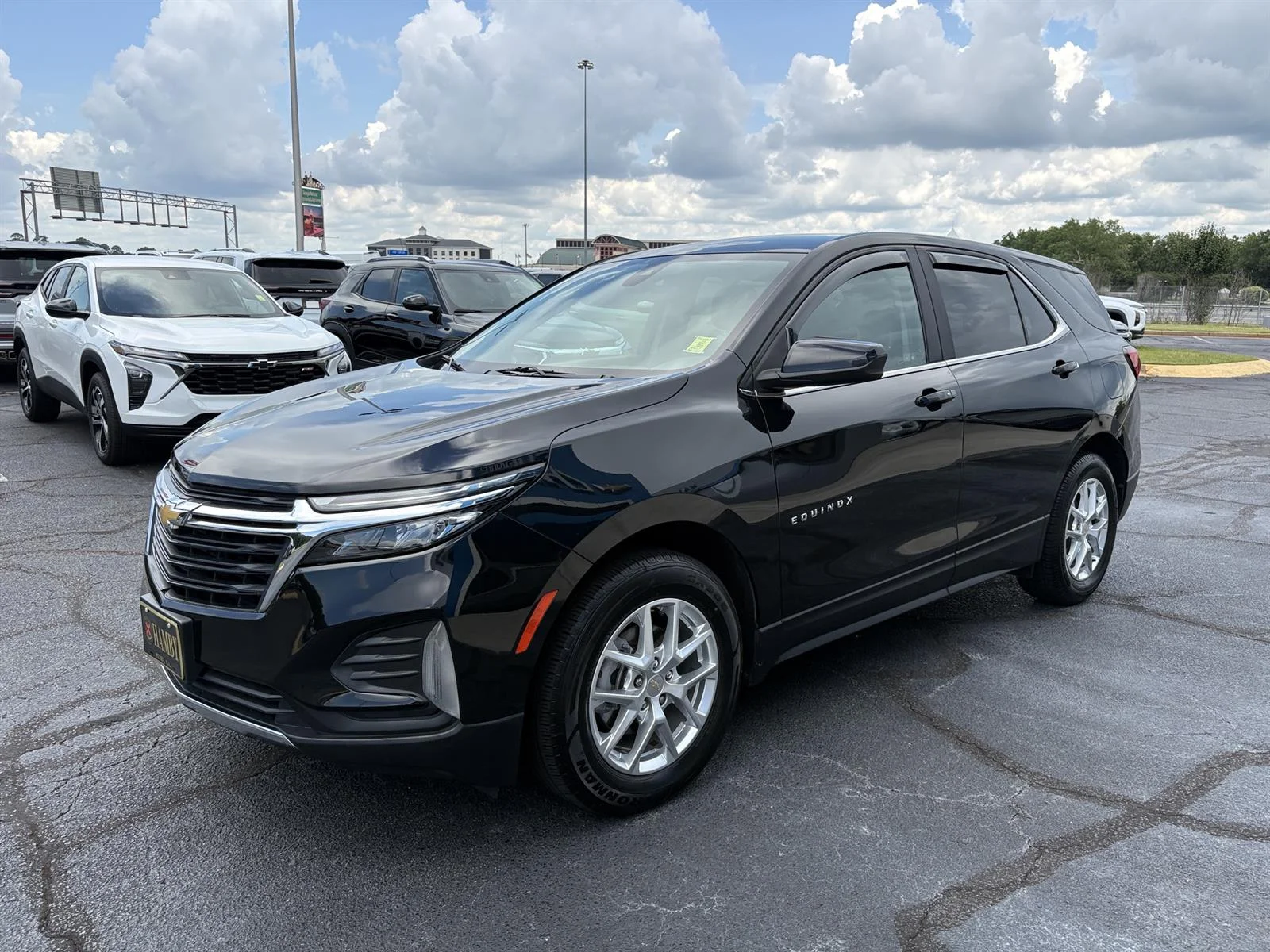 Used 2022 Mosaic Black Metallic Chevrolet LT image 4