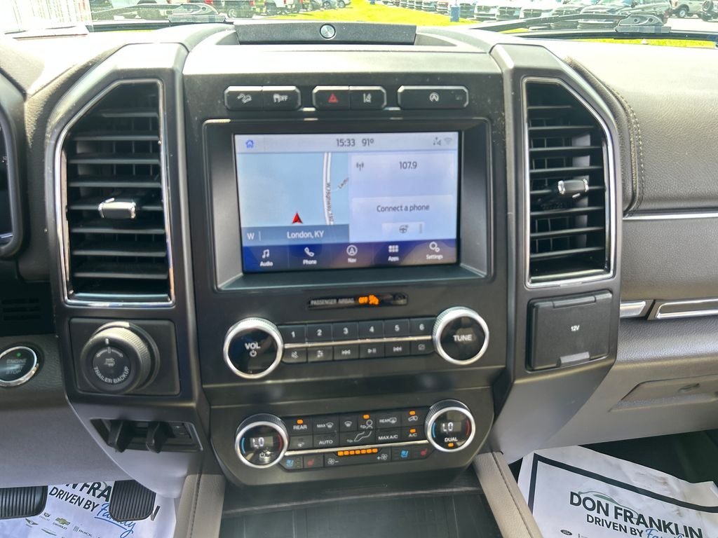 Used 2021 White Ford Limited image 20
