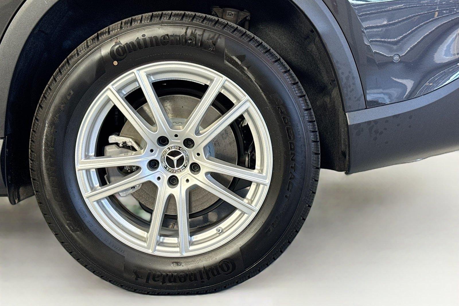 New 2026 Graphite Grey Metallic Mercedes-Benz GLC 300 image 29