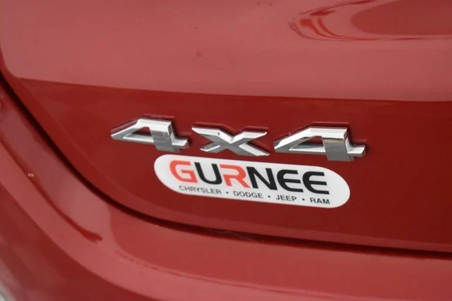 Used 2018 Red Jeep Latitude image 18