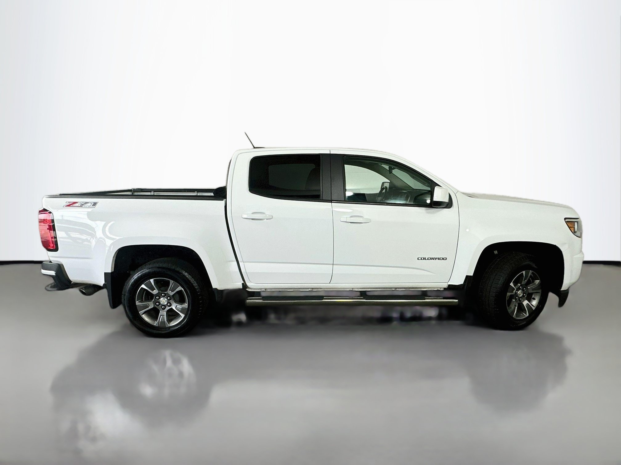 Used 2020 Summit White Chevrolet 4WD Z71 image 9