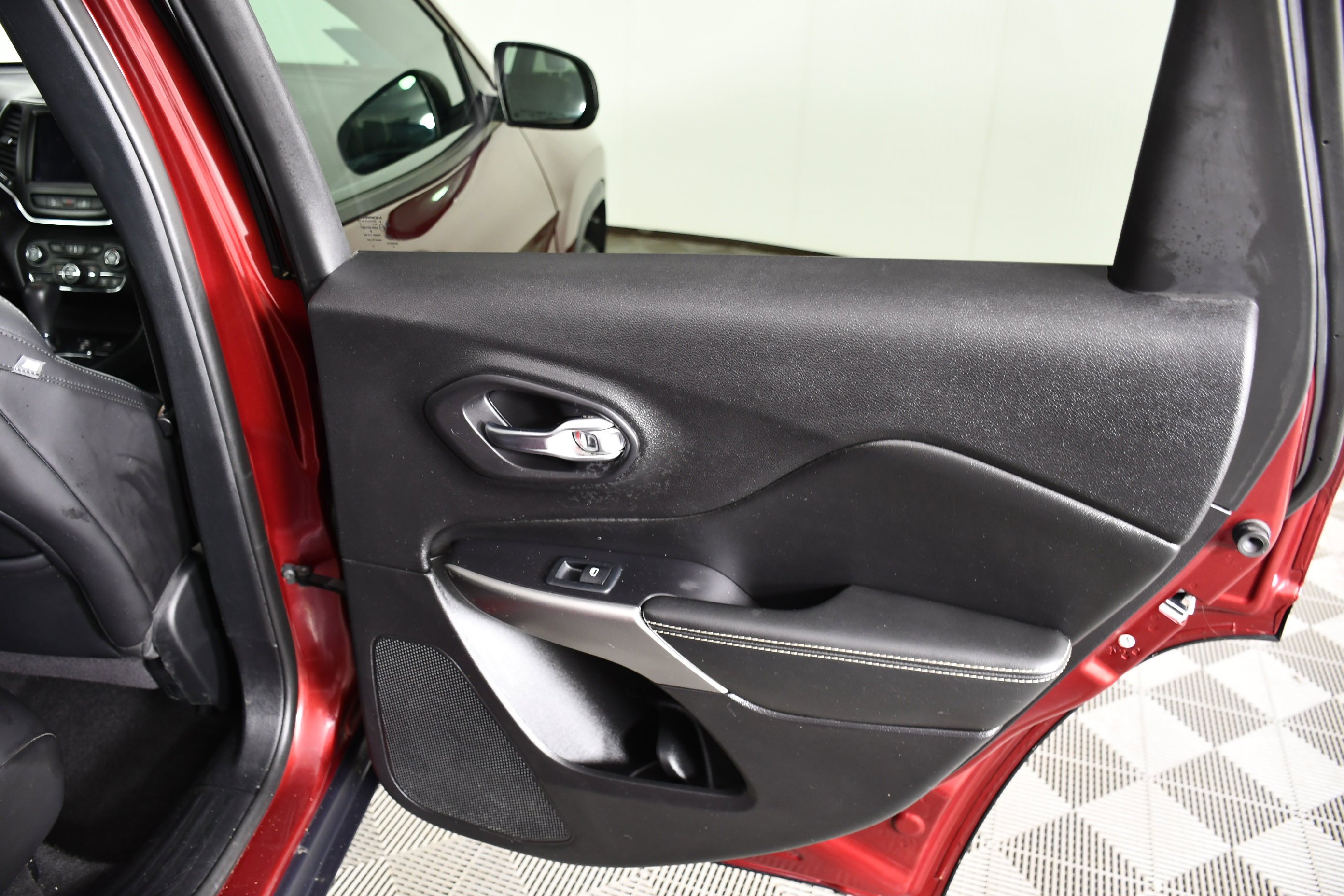 Used 2021 Velvet Red Pearlcoat Jeep 80th Anniversary image 44