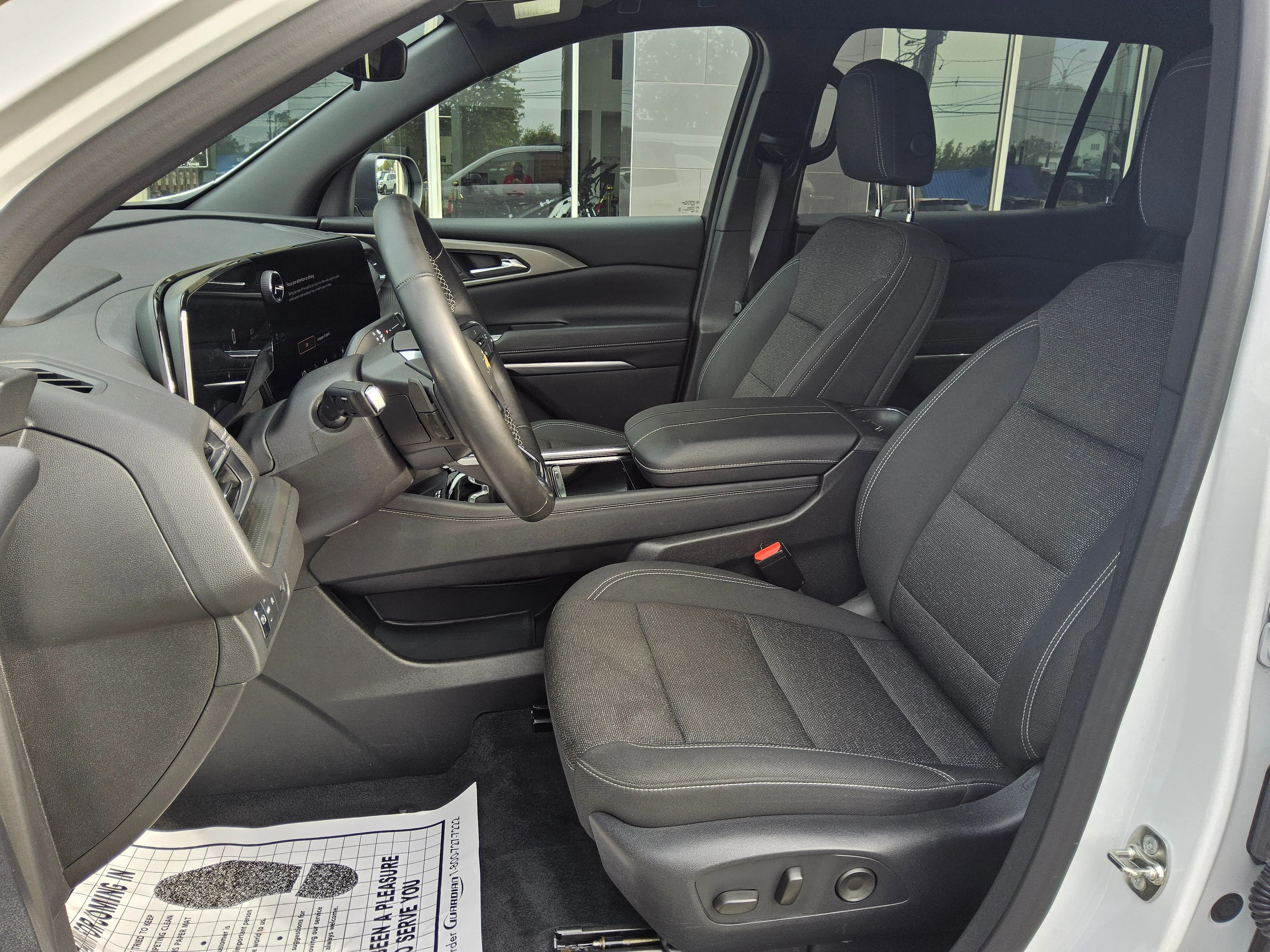 2024 Chevrolet Traverse 1LT - Photo 10
