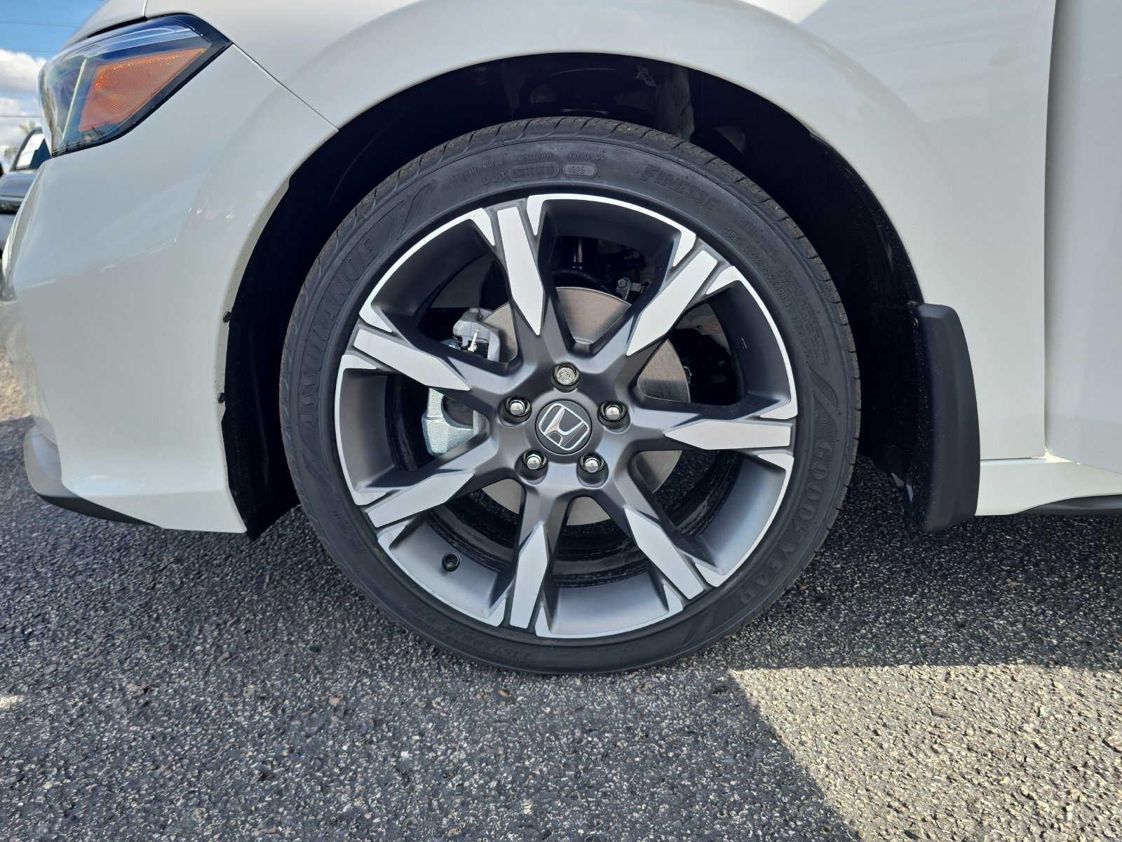 New 2026 Platinum White Pearl Honda Sport Touring image 9