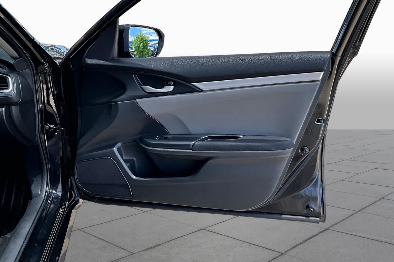 Used 2019 Crystal Black Pearl Honda LX image 21