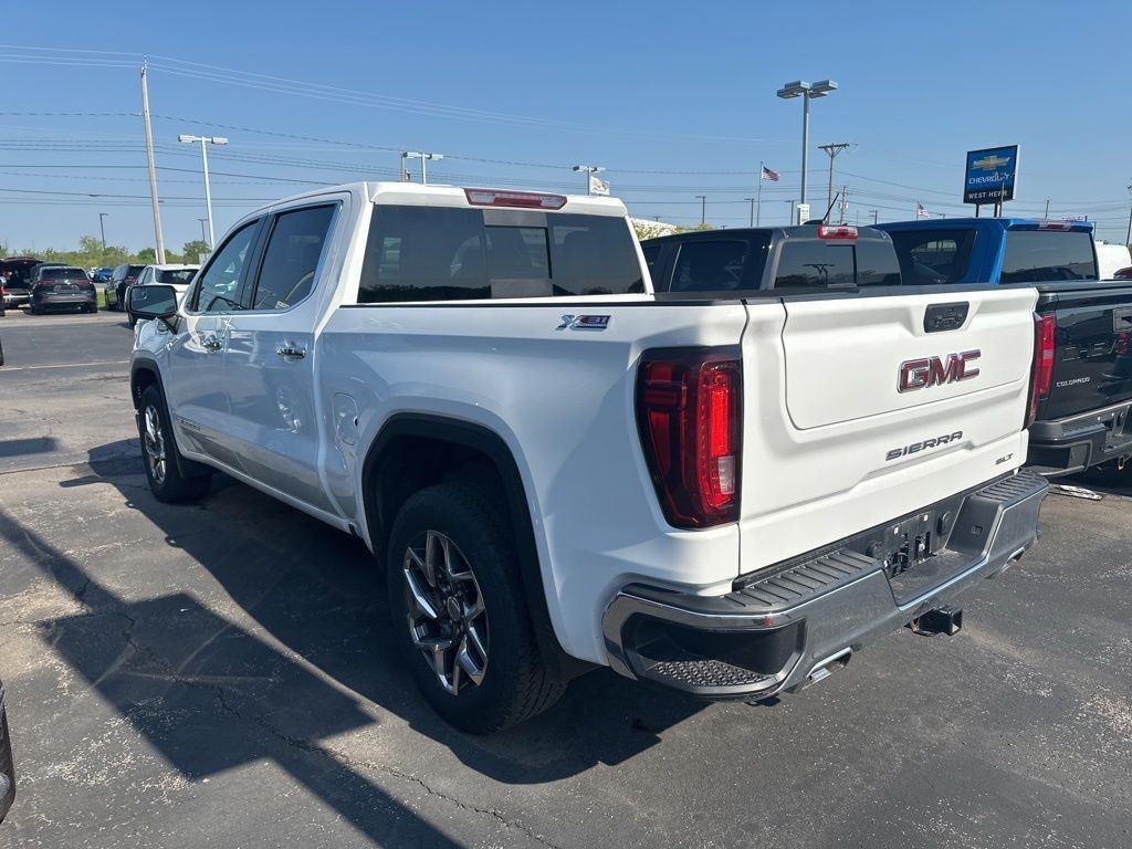Used 2023 Summit White GMC SLT image 4