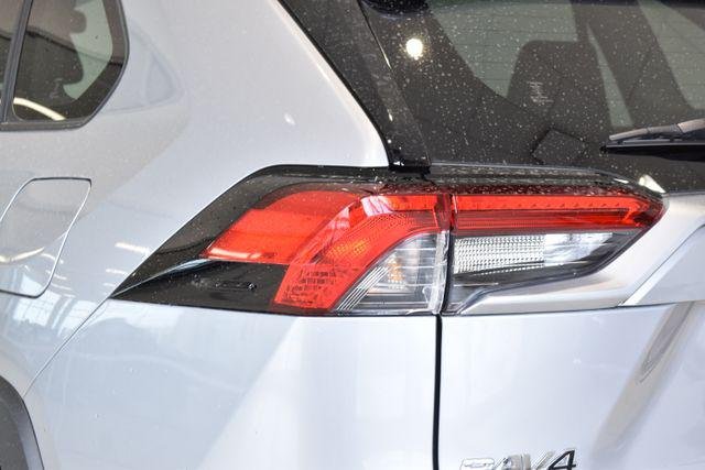 Certified Used 2025 SILVER SKY METALLIC Toyota  image 7