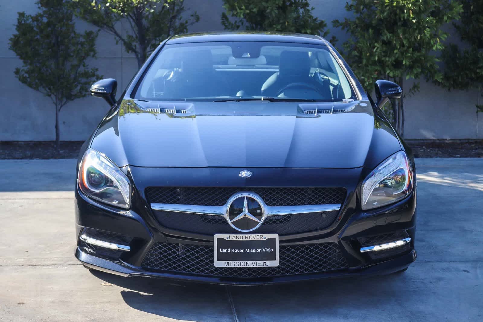 Used 2013 Black Mercedes-Benz SL 550 image 2