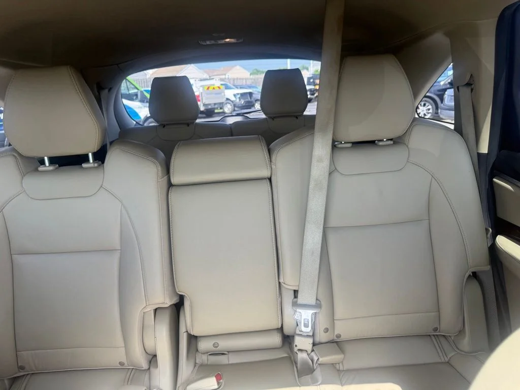 Certified Used 2017 White Diamond Pearl Acura 3.5L image 39