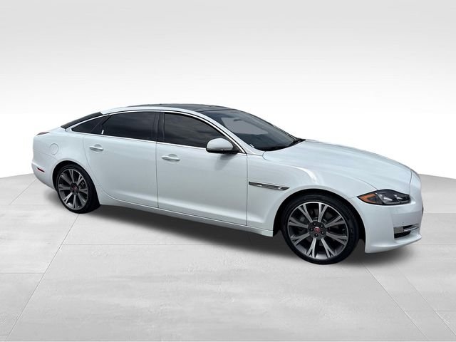 Used 2017 White Jaguar XJL Portfolio image 7