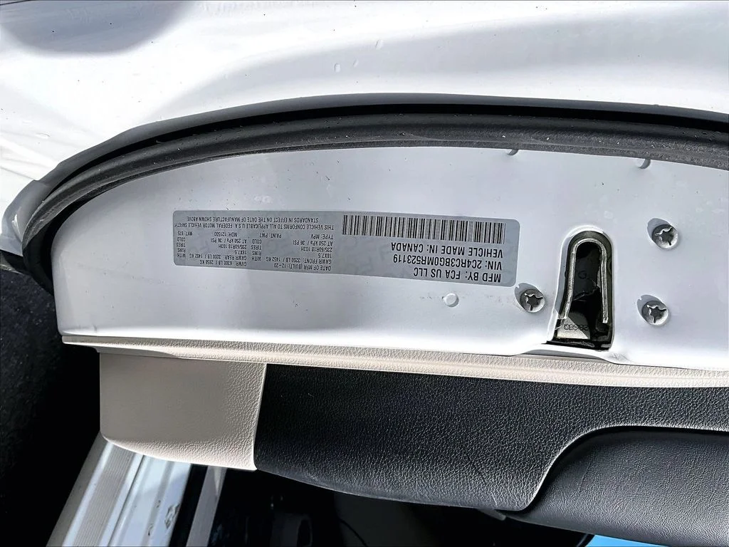 Used 2021 Bright White Clearcoat Chrysler Touring L image 37