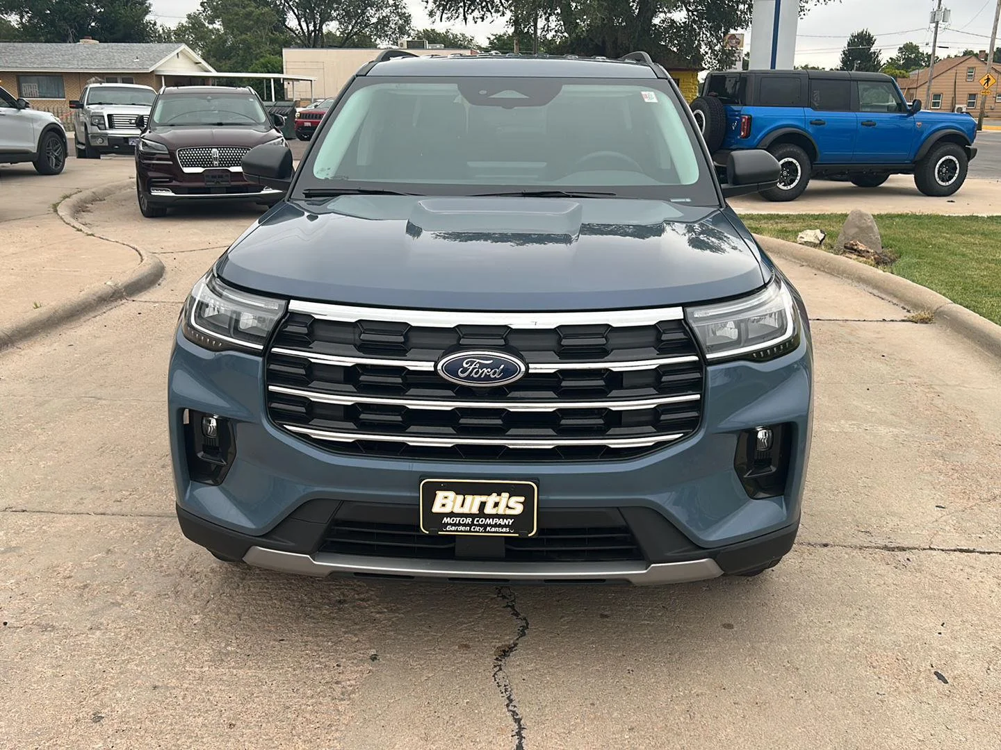 New 2026 Vapor Blue Metallic Ford Active image 4