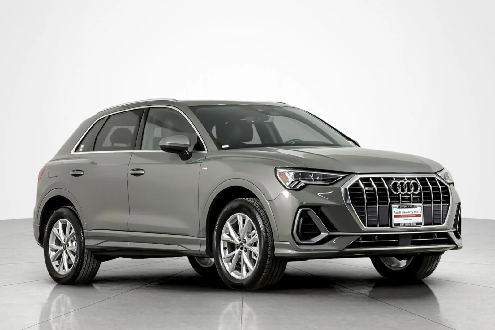 Used 2025 Chronos Gray Metallic Audi S line Premium 45 TFSI quattro image 7