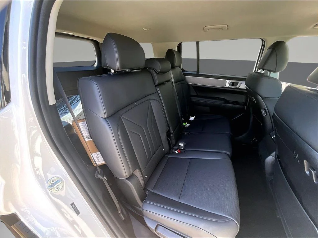 New 2026 White Hyundai SEL image 12