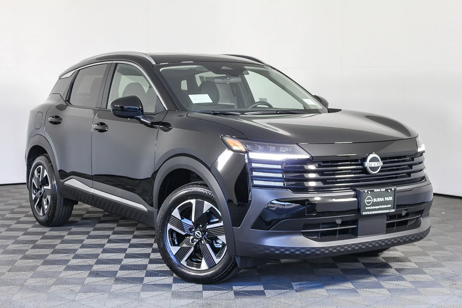 2026 Nissan KICKS