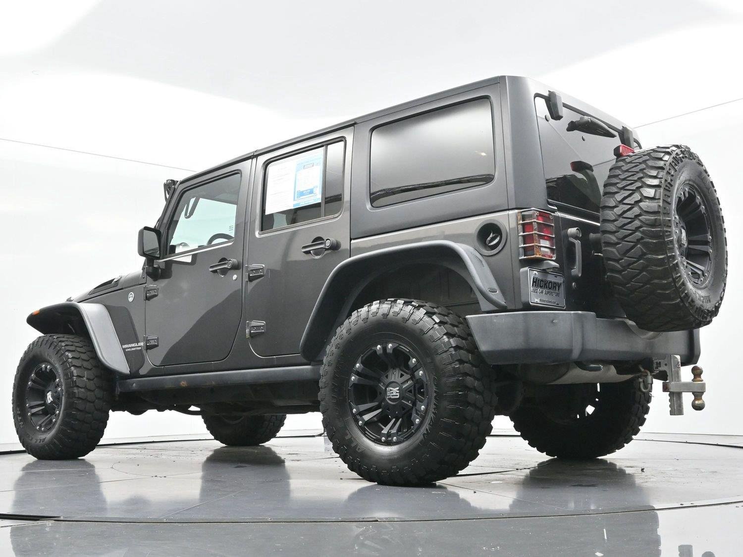 Used 2016 Granite Crystal Metallic Jeep Rubicon image 40